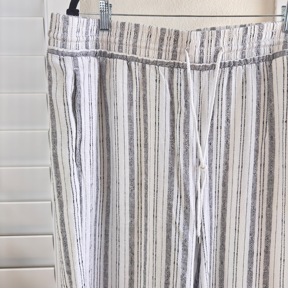Time & True. Size XL, Striped Wide Leg Pants - Picture 5 of 8